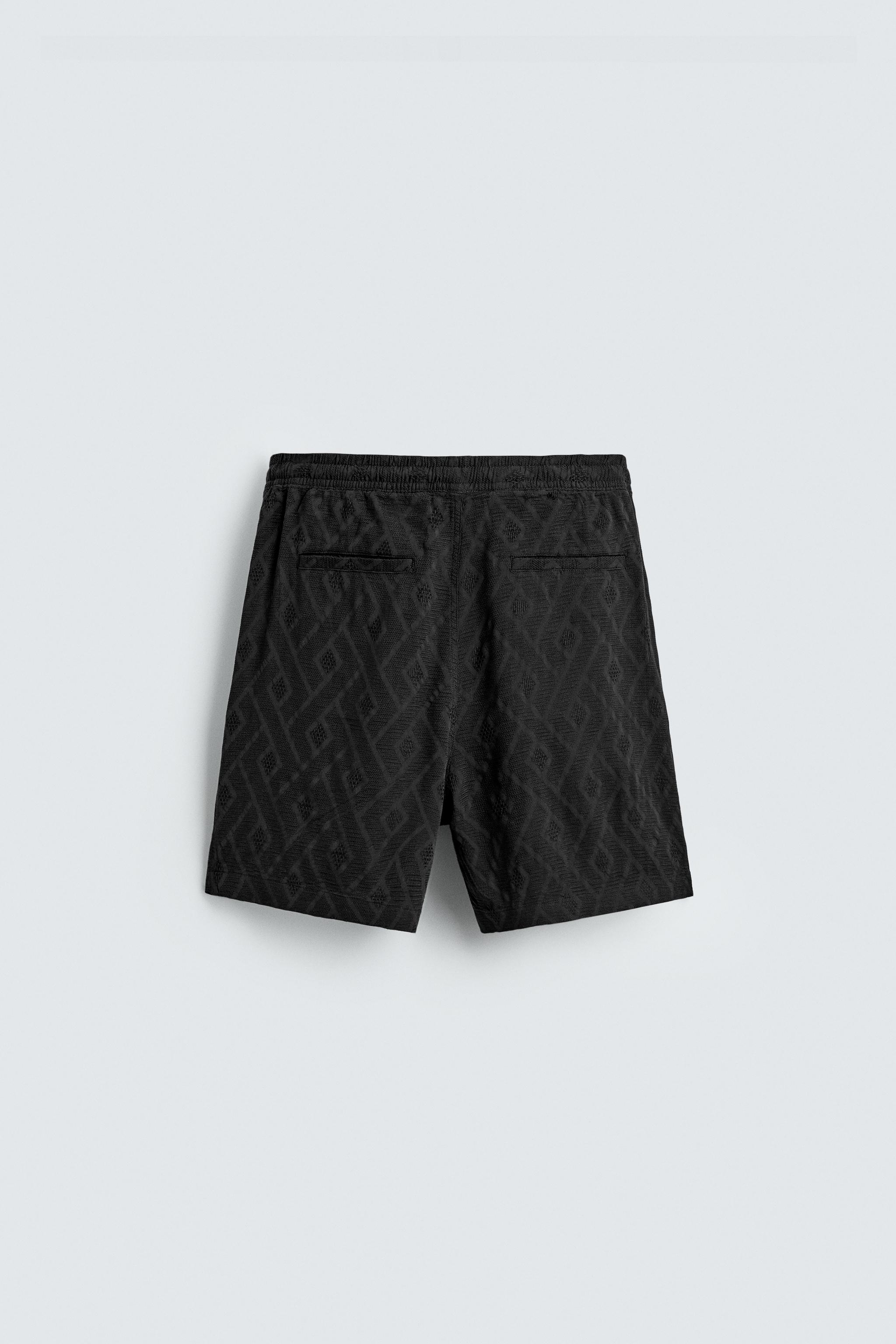 GEOMETRIC JACQUARD SHORTS